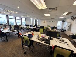 Peninsula Shopping Complex (D6), Office #485734511